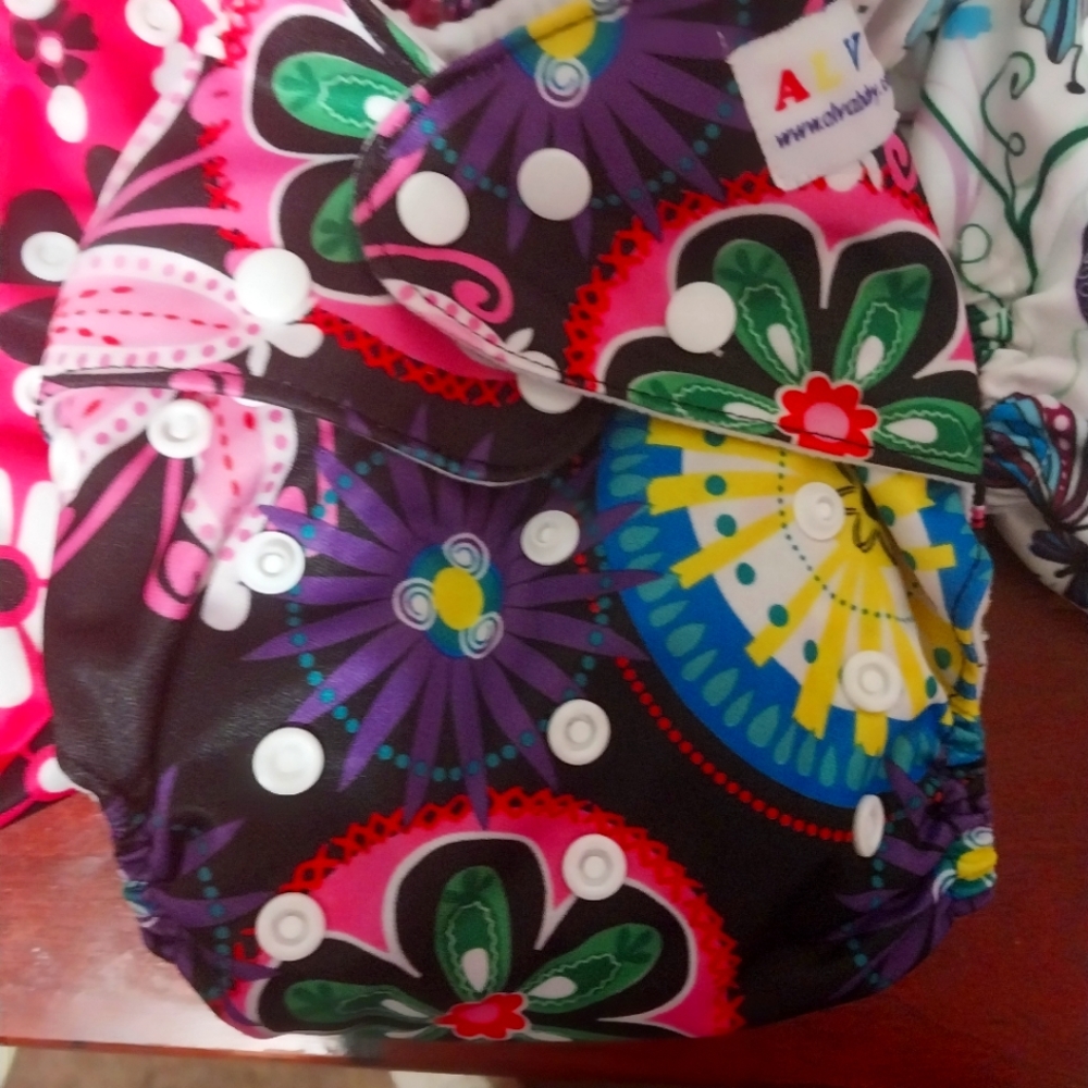 Alva baby cloth diapers all in one fit and inserts